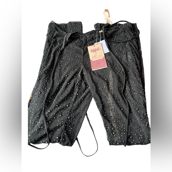 Bratz x Oh Polly RUBY
Embellished Cut-Out Flared Trousers - Picture 2 of 6